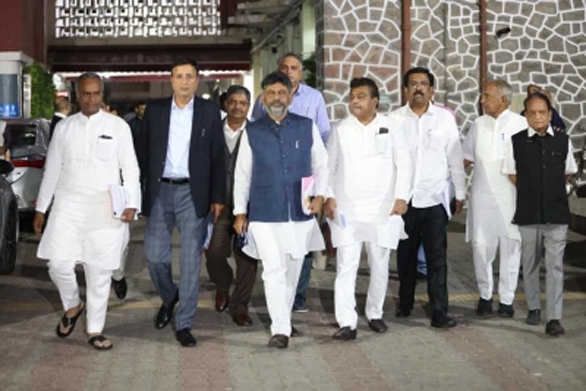 कांग्रेस ने कर्नाटक में मतदाता डेटा चोरी की शिकायत चुनाव आयोग से की